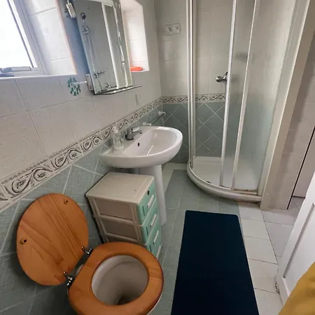 Spacious In Traditional Maltese Townhouse 4*